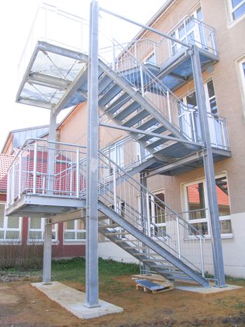 Referenzen von Treppenanlagen von SBK Stahlbau Kunze in Zwickau